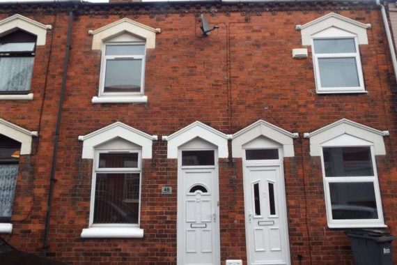 2 bedroom Terraced t...